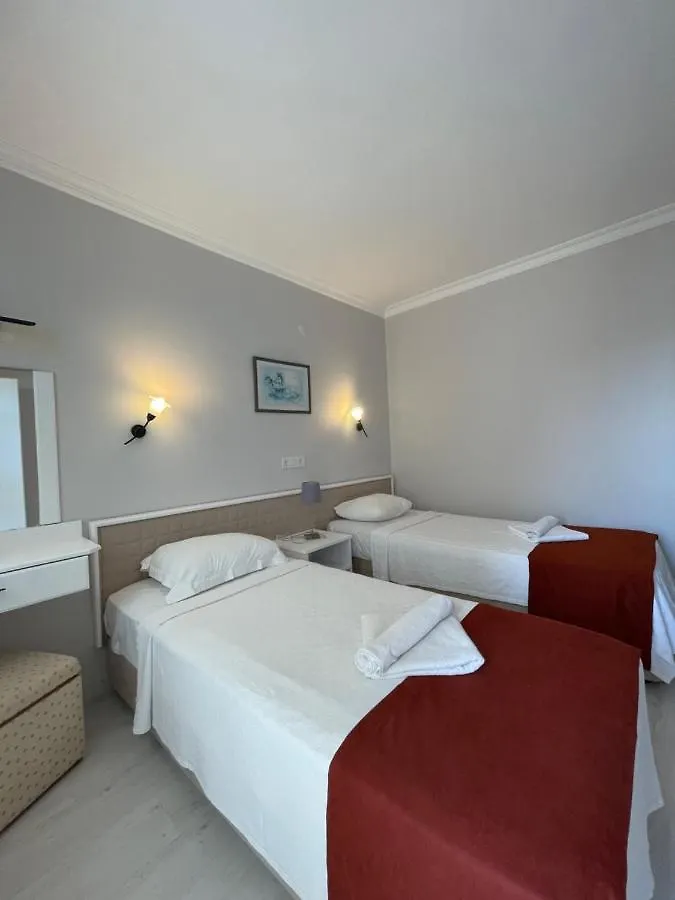 Sun Beach Villas Foca Apartment