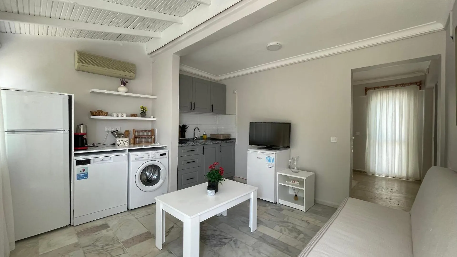 Apartment Sun Beach Villas Foca